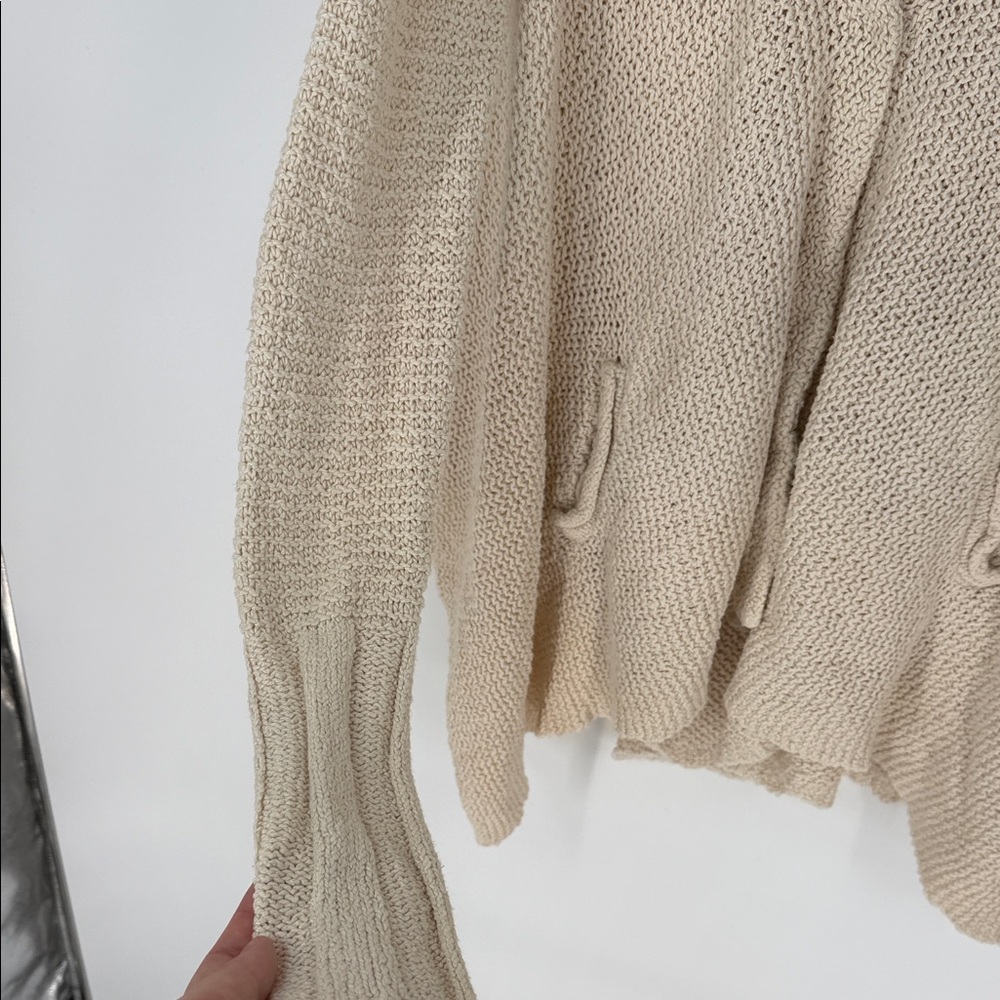 Free People Oversize Asymmetrical Cozy Cream Women's Sweater - Small - Picture 4 of 9